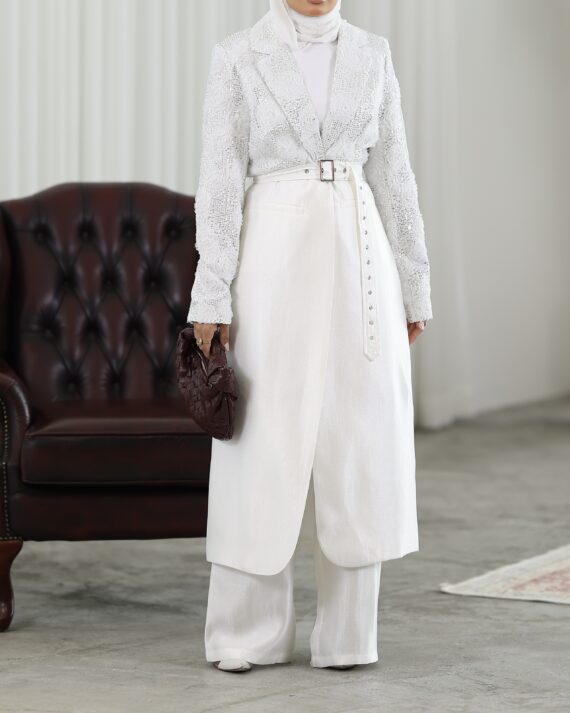 Soft Floral White Blazer Set w Belt
